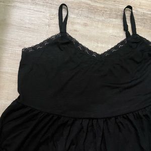 Torrid black cami size 4 lace details